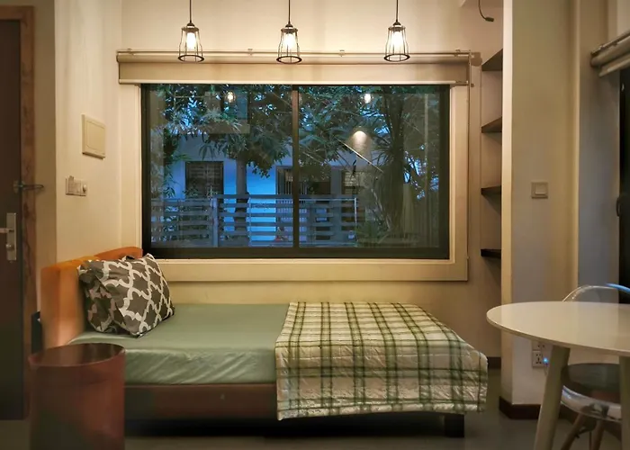 Cozy & Spacious 2br Private House *