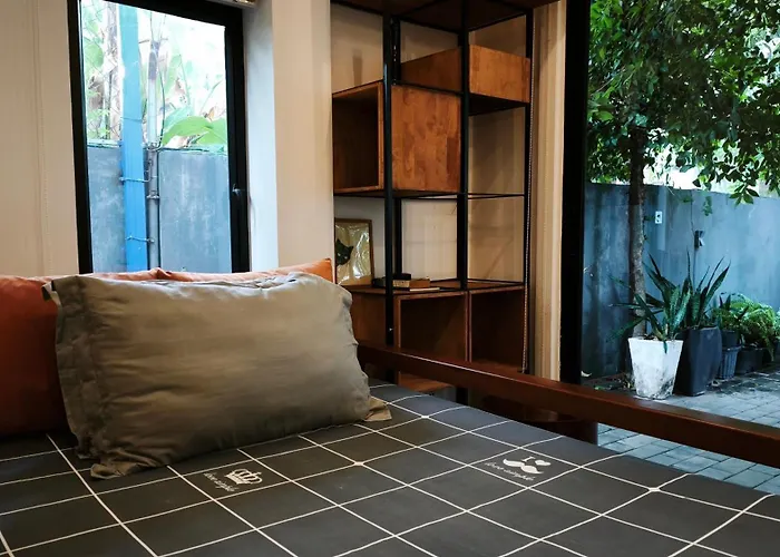 Cozy & Spacious 2br Private House